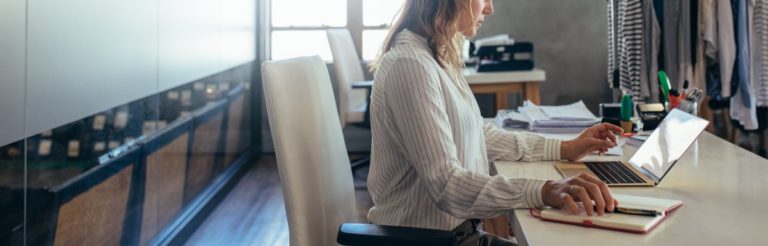 La logística para e-commerce incluye la preparación de pedidos